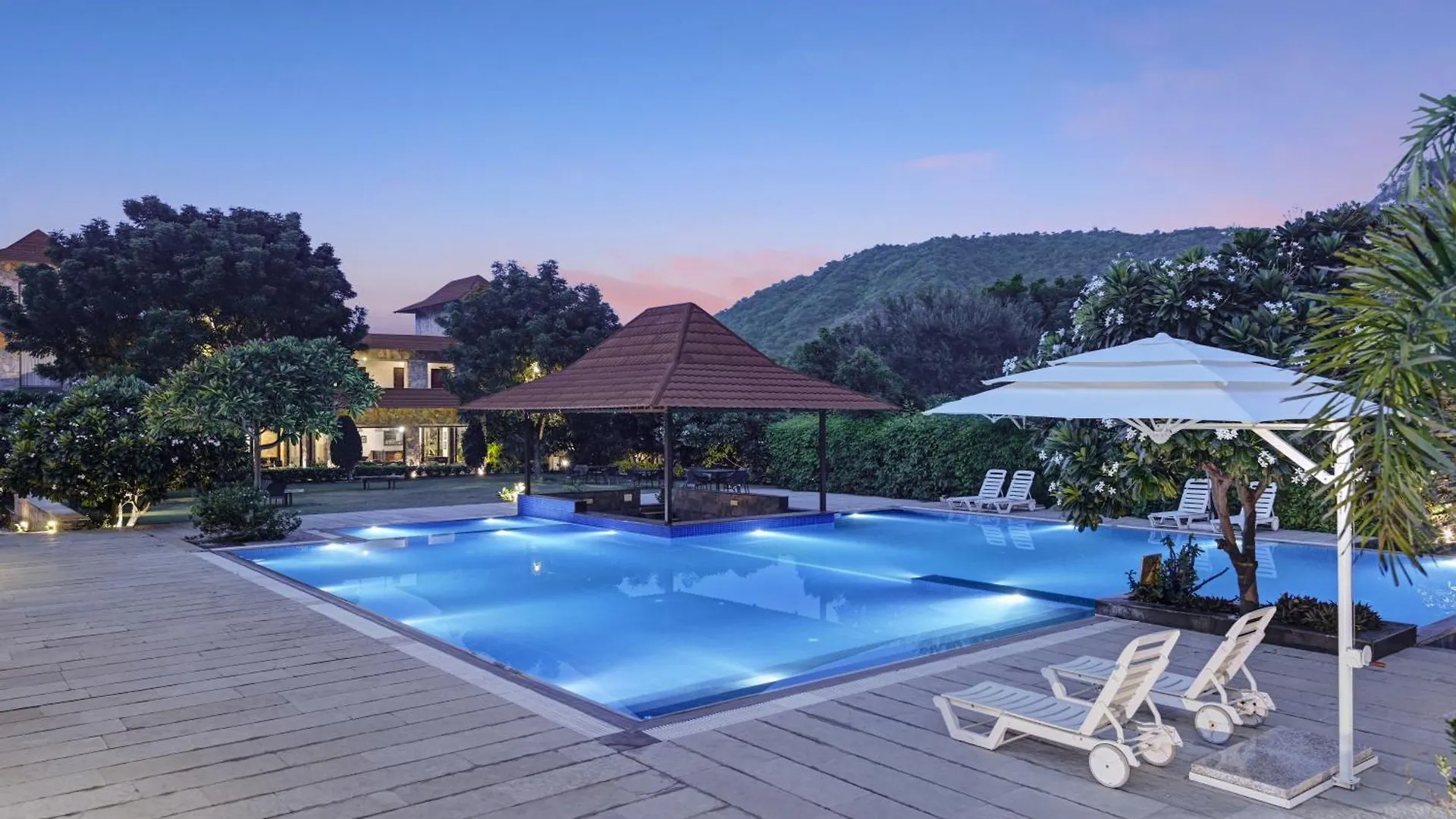 Anandam - A Luxury Resort In Udaipur 5*,