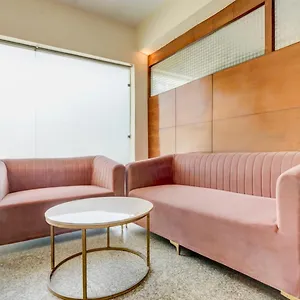 https://king-plaza-110037.hotelsdelhi.org
